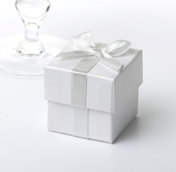 Ribbon Favour Box - White with Silver Ribbon