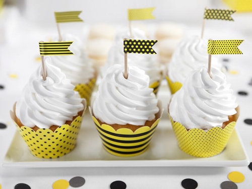 cupcake-topper-flaggen-schwarz-gelb-2